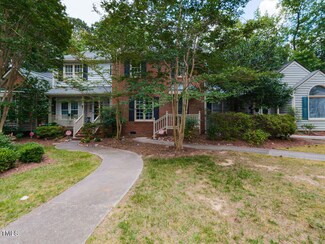 102 Sanair Ct, Apex, NC 27502