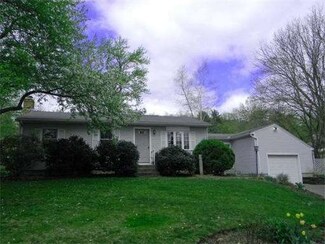 25 High St, Haydenville, MA 01039