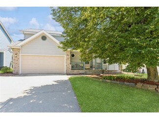 5110 Raintree Dr, West Des Moines, IA 50265