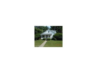 10357 Chestnut Ridge Rd NW, Beach City, OH 44608