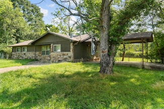112 Cedar Crest Dr, Clinton, AR 72031