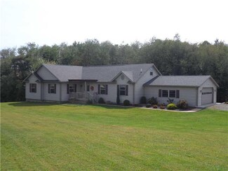 1938 Laurel Rd, Shelocta, PA 15774