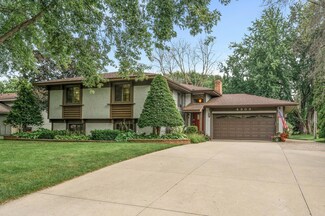 4303 Metcalf Dr, Saint Paul, MN 55122