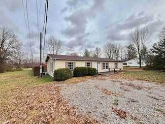 899 6th St NE, Linton, IN 47441