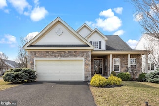 651 N Settlers Cir, Warrington, PA 18976