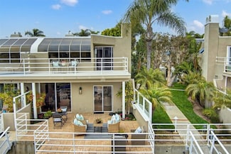 3366 Tempe Dr, Huntington Beach, CA 92649