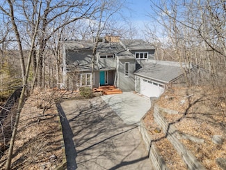 14713 Minnehaha Place, Wayzata, MN 55391