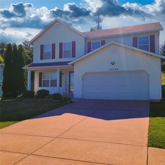 12549 Evening Shade Dr, Florissant, MO 63033