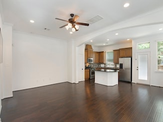 134 Cheswood Manor Dr, Spring, TX 77382