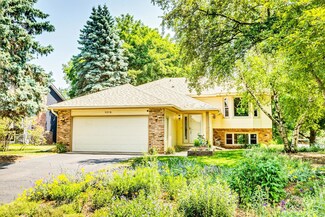 5970 Pheasant Dr, Saint Paul, MN 55126