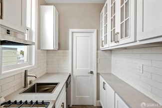 370 Frederick St, San Francisco, CA 94117