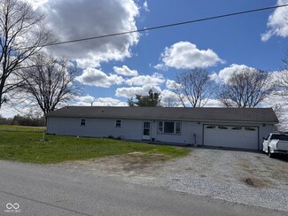 2715 S 300 E, Anderson, IN 46017
