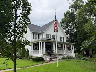 63 Radnor Ave, Naugatuck, CT 06770