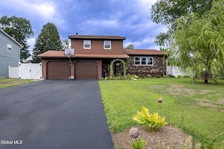 55 Alpine Dr, Latham, NY 12110