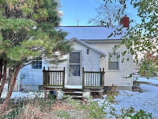 7489 Jefferson St, Adrian, MI 49221