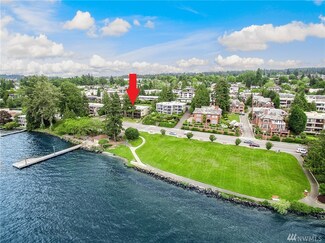 6736 Lake Washington Blvd NE, Kirkland, WA 98033