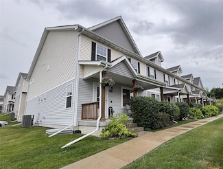 645 Newport Place, Norwalk, IA 50211