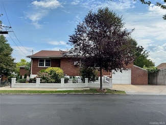 396 King Ave, Bronx, NY 10464