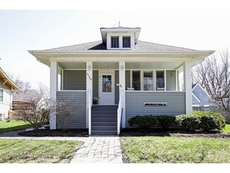 1126 S 5th St, Saint Charles, IL 60174