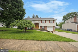 2255 Hillside Ln, Aston, PA 19014