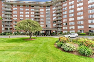280 Boylston St Unit 511, Chestnut Hill, MA 02467