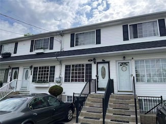 223 Simonson Ave, Staten Island, NY 10303