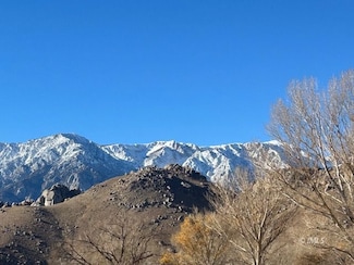 1901 Indian Springs Dr, Lone Pine, CA 93545