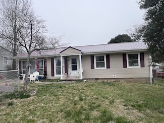 1109 Bacon Ln, Morristown, TN 37813