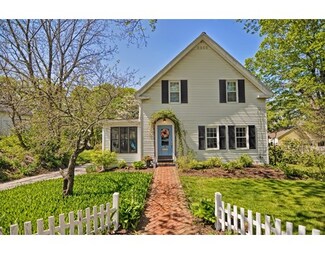 107 Summer St, Franklin, MA 02038