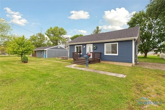 212 Bank St, Oak Harbor, OH 43449