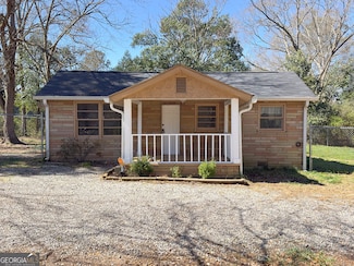927 Dean Patrick Rd, Locust Grove, GA 30248