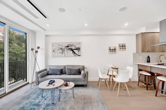 156 Tompkins Ave Unit 2F, Brooklyn, NY 11206