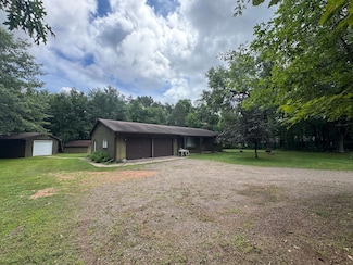 2492 Point O Pines Rd, Tomahawk, WI 54487