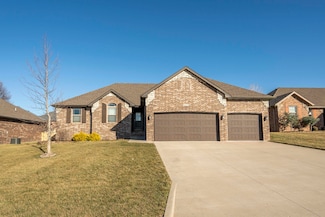 4436 E Kentbrook Dr, Springfield, MO 65802