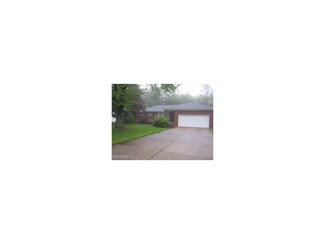 861 Stanwell Dr, Cleveland, OH 44143