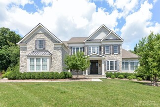 2153 Parkview Ct, Ann Arbor, MI 48105