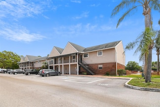 200 Country Club Dr Unit 308, Largo, FL 33771