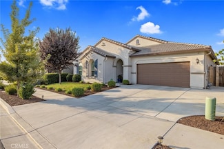 1742 W Porter Ave, Visalia, CA 93291