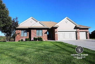 1704 Grandview Dr E, Garden City, KS 67846