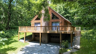 3301 Cranehill Dr, Lynchburg, VA 24503