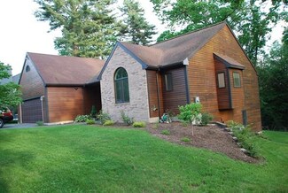 115 Blackberry Ln, Amherst, MA 01002