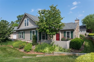 55 Outlook Cir, Swannanoa, NC 28778
