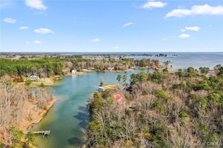 2799 Lake Rd, Lottsburg, VA 22511
