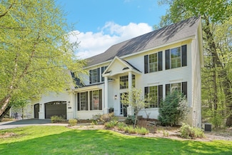 6357 Oxbow Bend, Chanhassen, MN 55317