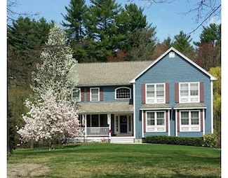 66 Saunders Ln, Rowley, MA 01969