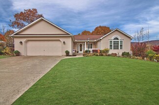 326 Sanderson St, Throop, PA 18512