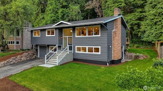 19208 38th Place NE, Lake Forest Park, WA 98155