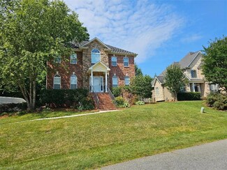 5107 Spiral Wood Dr, Clemmons, NC 27012