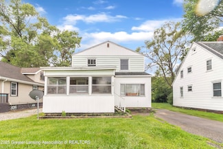 316 S Rosemary Ave, Lansing, MI 48917