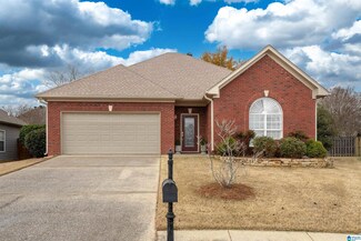 109 Hannah Cir, Calera, AL 35040